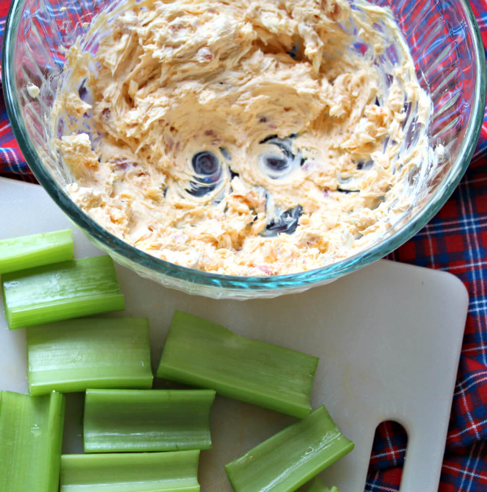 Stuffed Celery Low Carb2