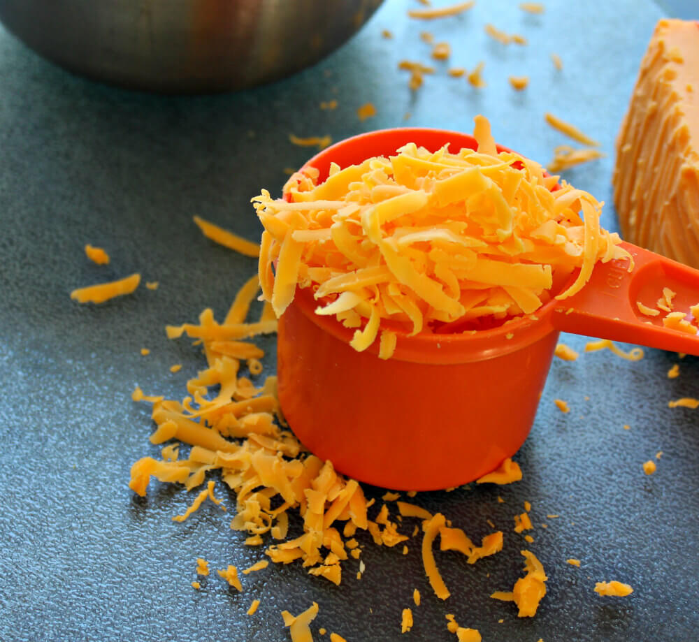 Keto Broccoli with Cheese Sauce2