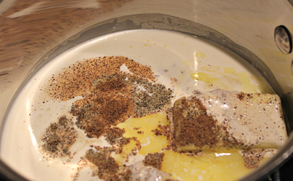 Keto Broccoli with Cheese Sauce3