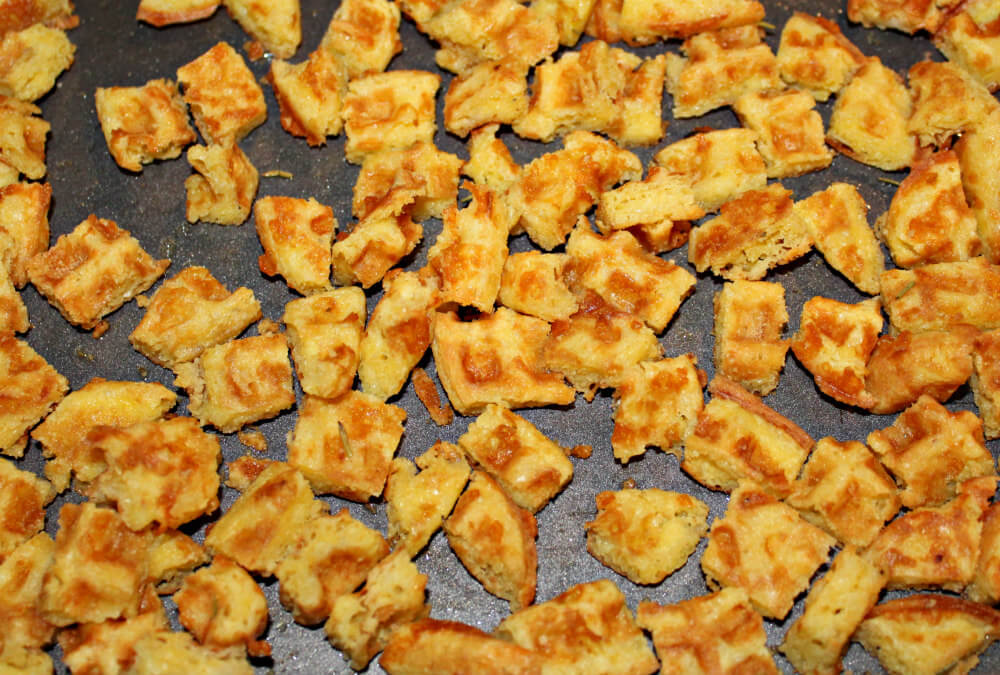 Caesar Salad Keto Croutons4