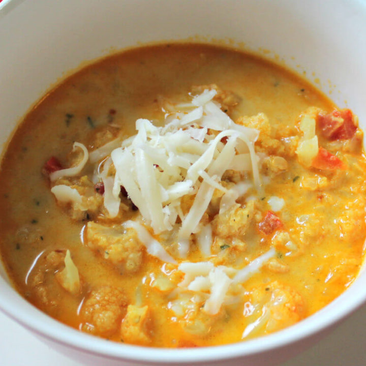 Roasted Cauliflower Keto Soup1