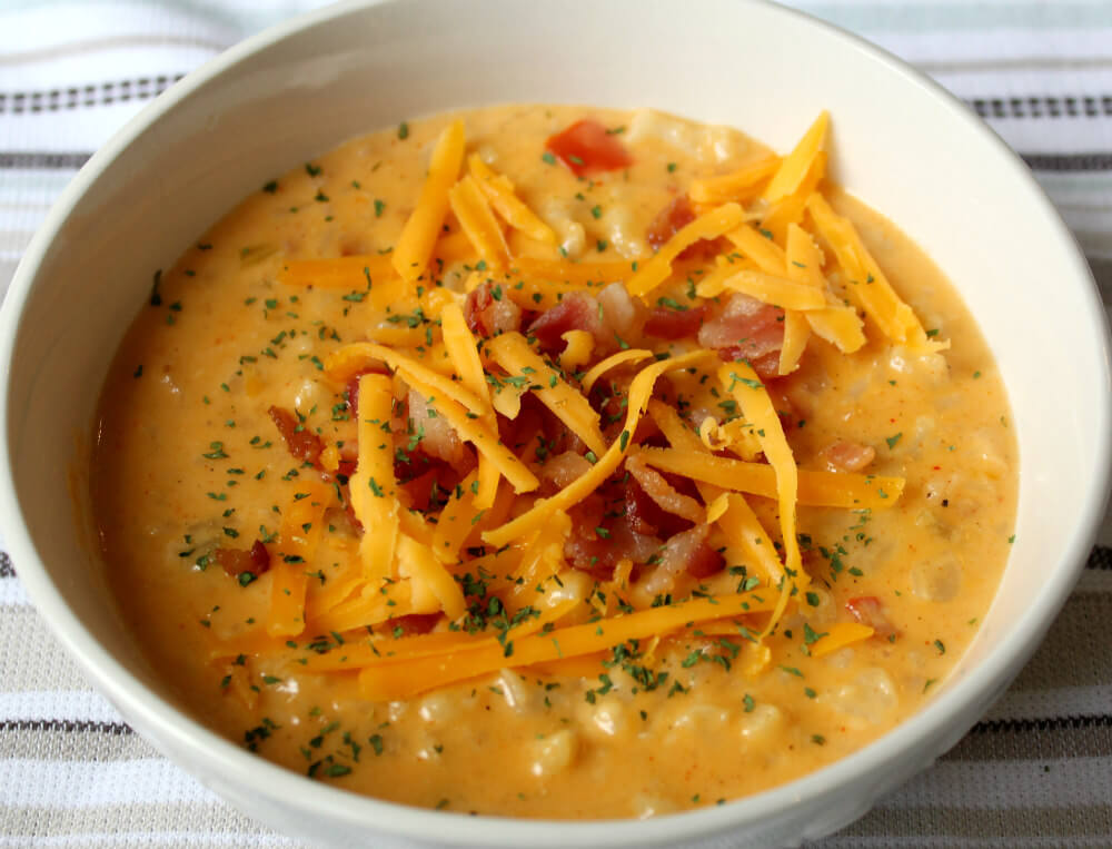 Keto Creamy Cauliflower and Smoked Gouda Soup5