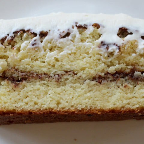 Cinnamon Roll Keto Cake1