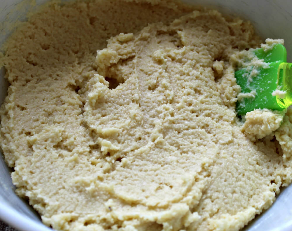 Cinnamon Roll Keto Cake3