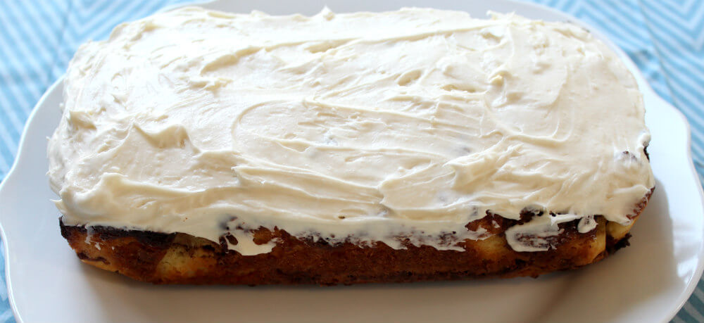 Cinnamon Roll Keto Cake8