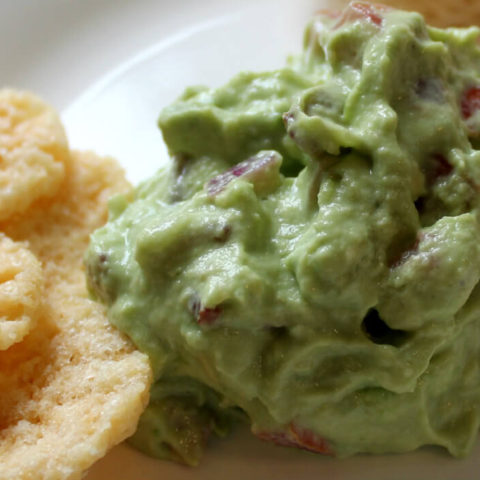 Creamy Keto BLT Guacamole1