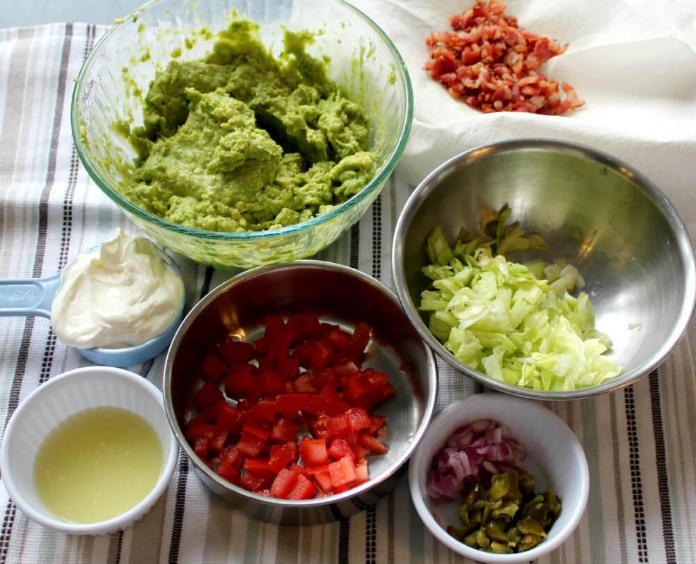 Creamy Keto BLT Guacamole2