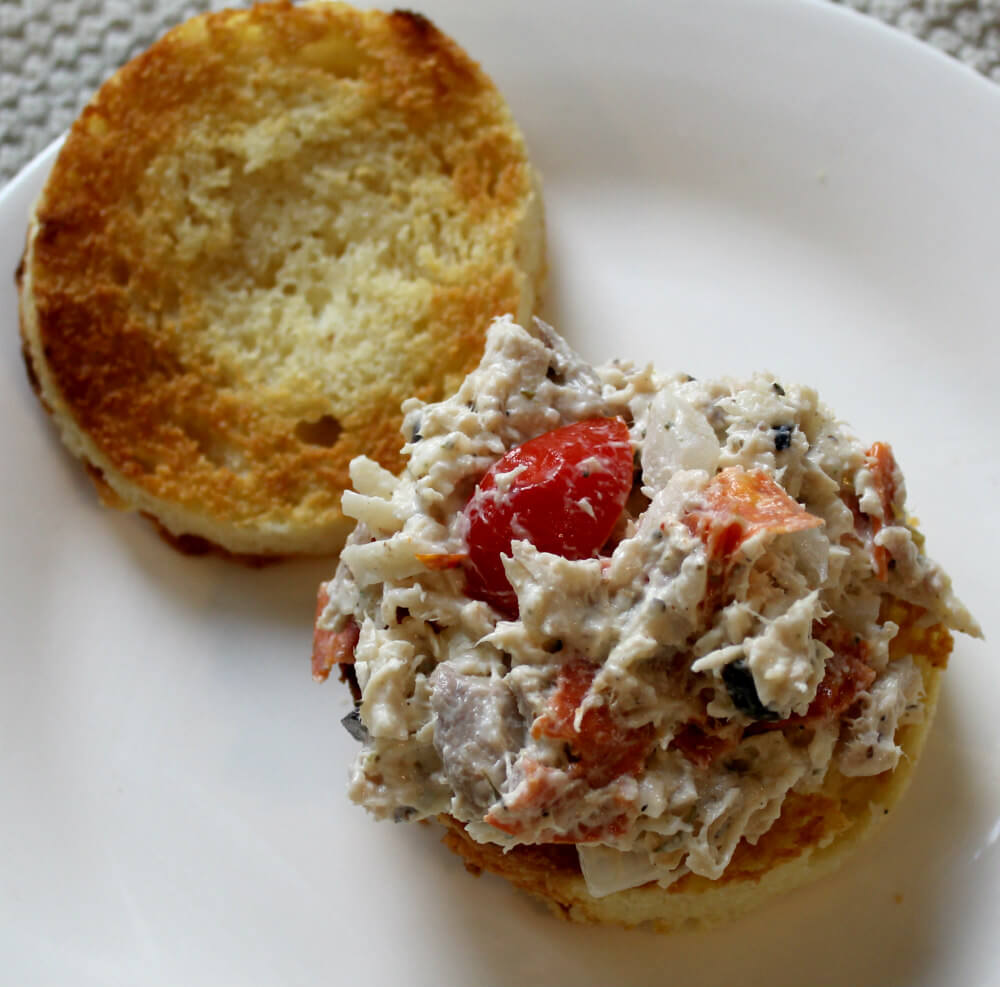 Pepperoni Pizza Keto Chicken Salad5