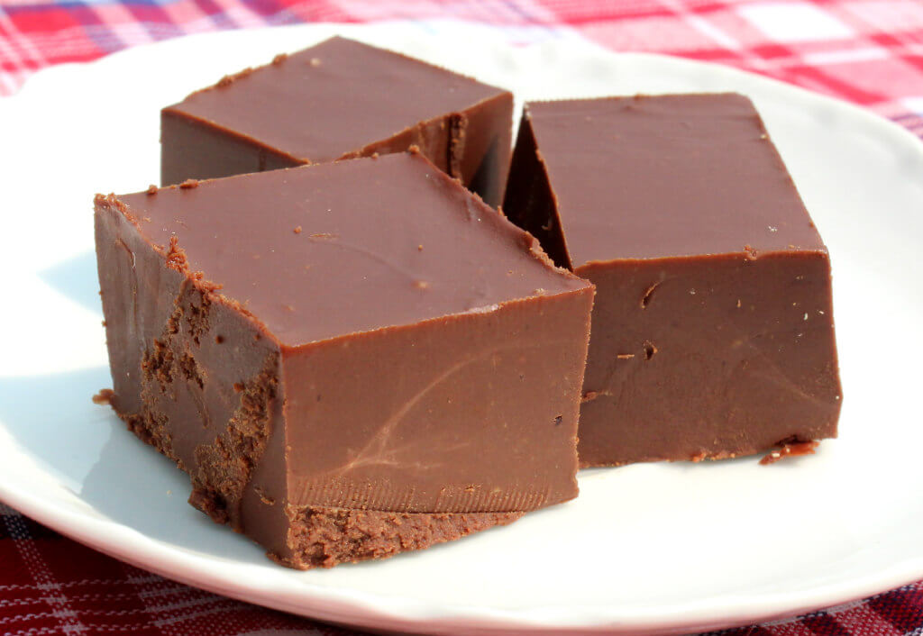 Peanut Butter Chocolate Keto Fudge5