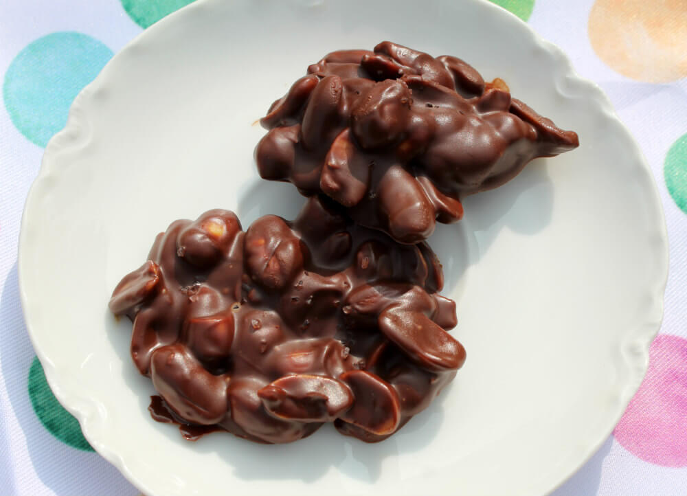 Chocolate Peanut Keto Clusters1