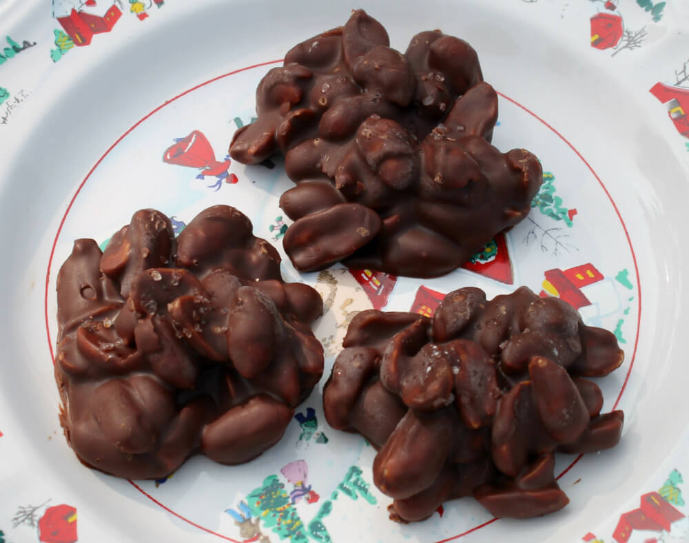 Chocolate Peanut Keto Clusters4