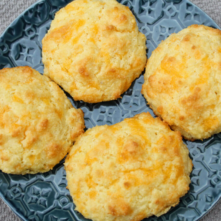 Cheddar Garlic Keto Biscuits1