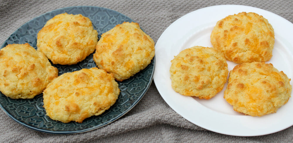 Cheddar Garlic Keto Biscuits7