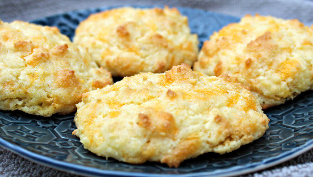Cheddar Garlic Keto Biscuits8