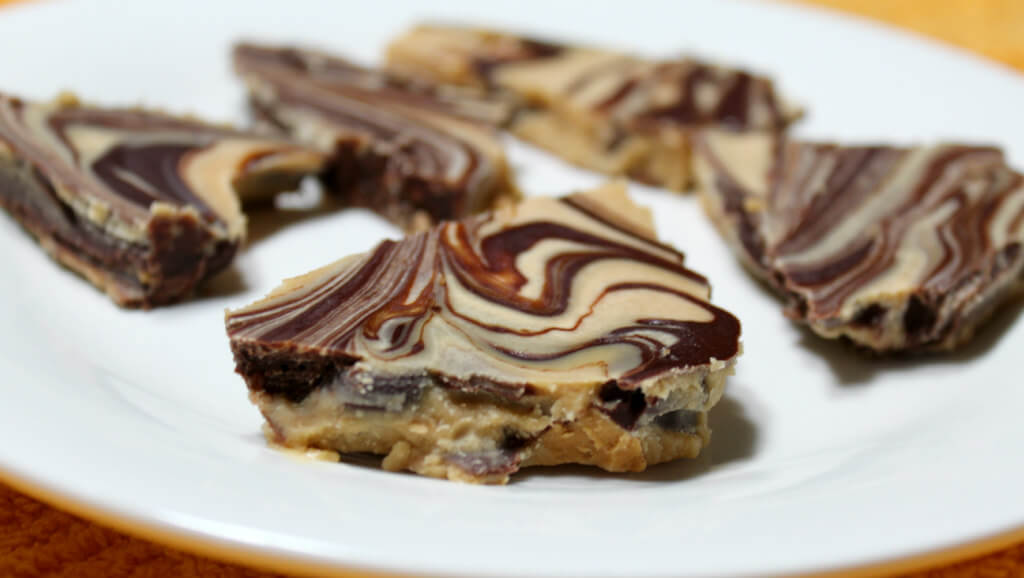 Keto Chocolate Peanut Butter Bark1