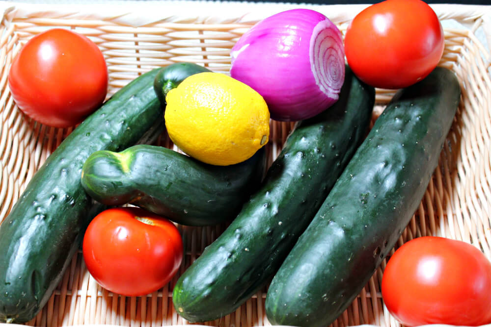 Keto Creamy Tomato Cucumber Salad2