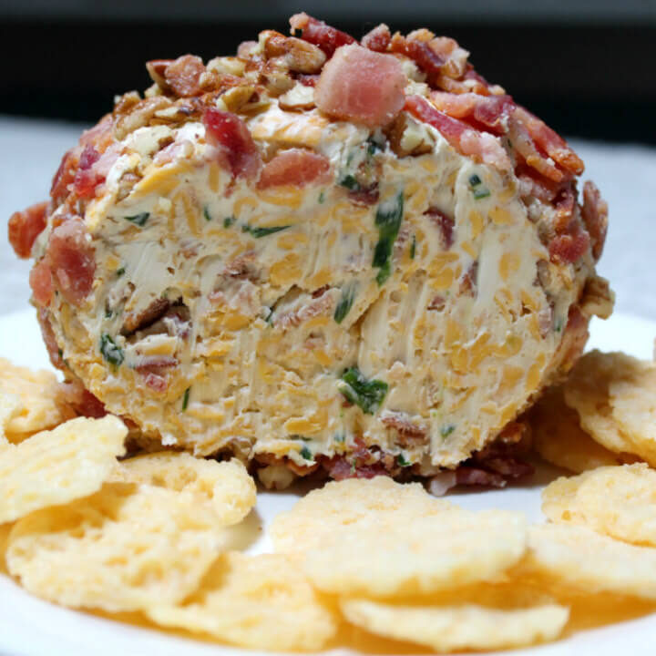Low Carb Bacon Cheddar Chive Cheese Ball1