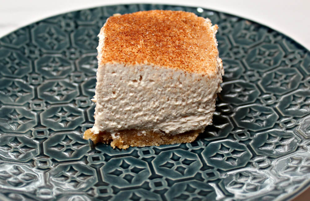 Keto Cinnamon Sugar Cheesecake Bars10