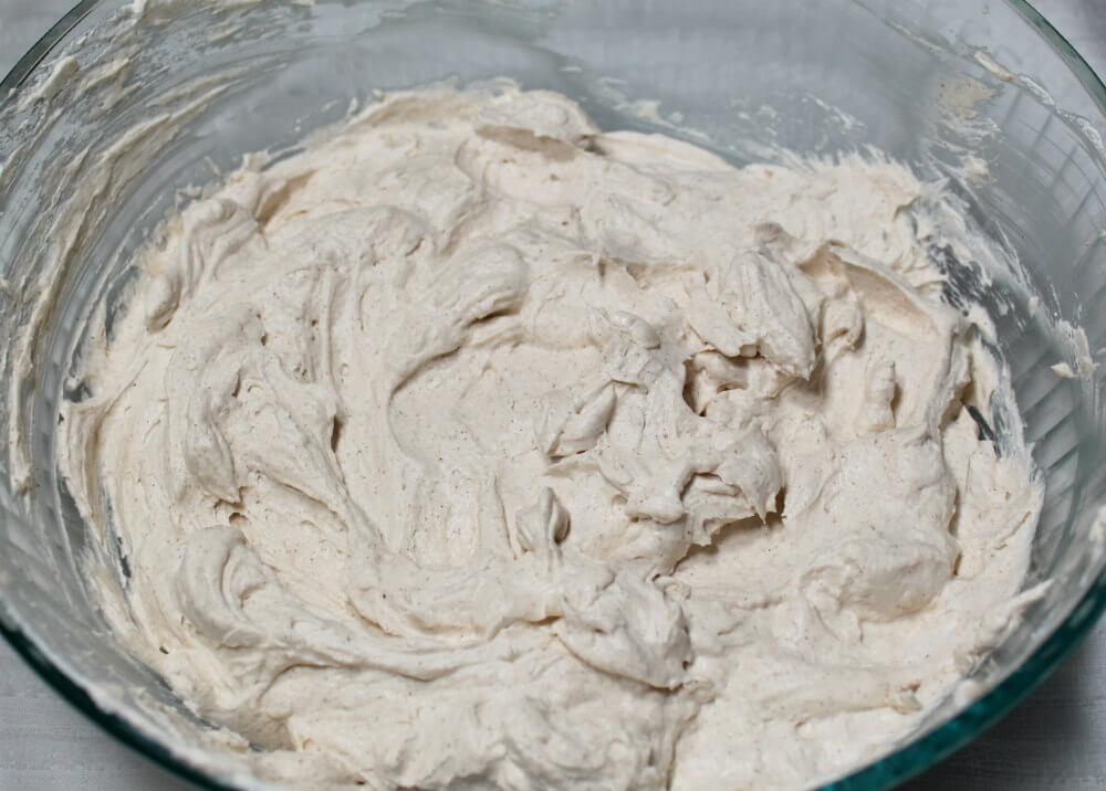 Keto Cinnamon Sugar Cheesecake Bars8