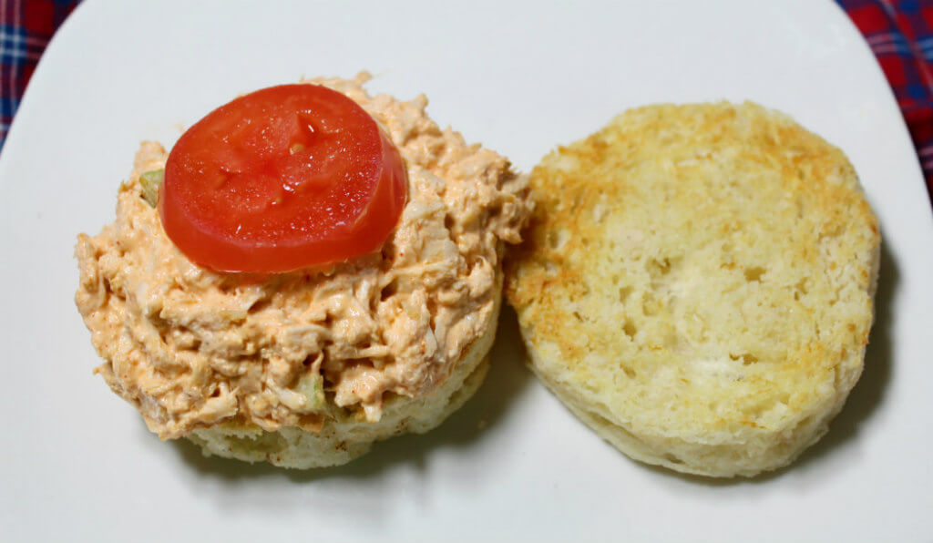 Buffalo Chicken Keto Salad1