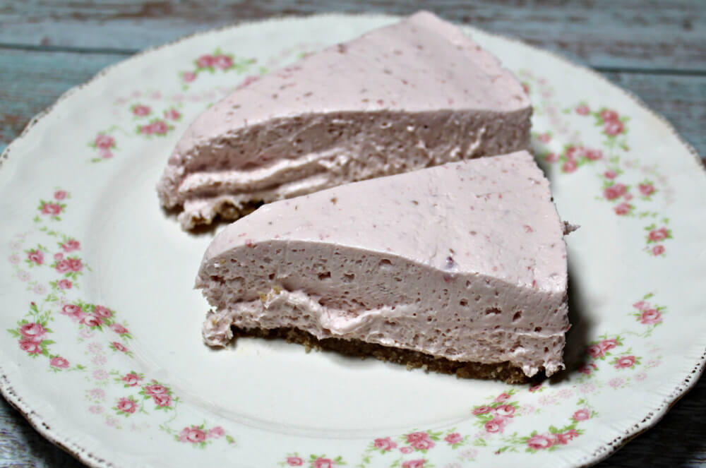No-Bake Raspberry Keto Cheesecake10