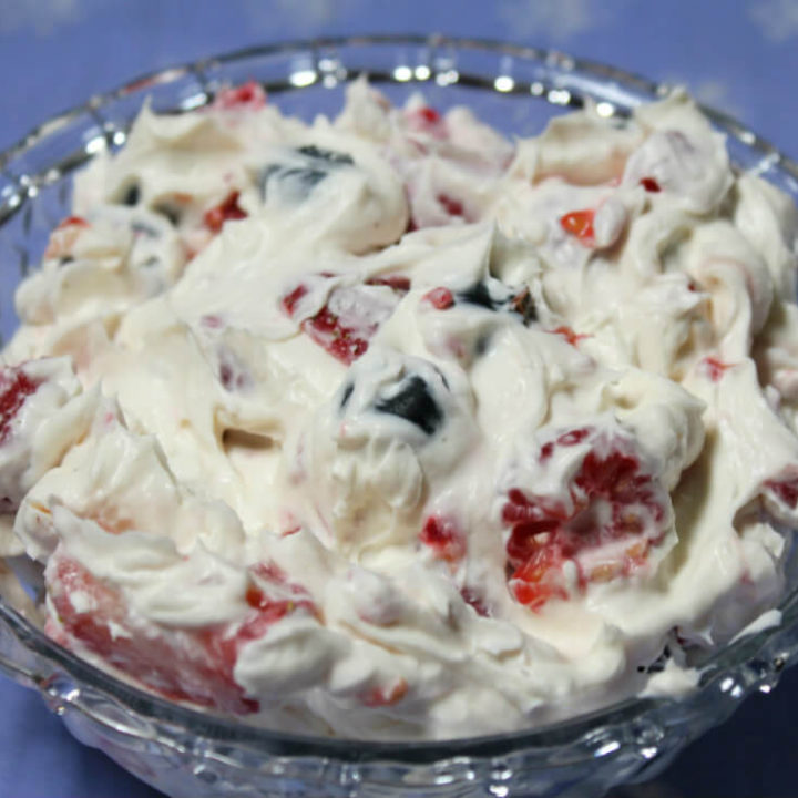 Keto Triple Berry Cheesecake Salad1