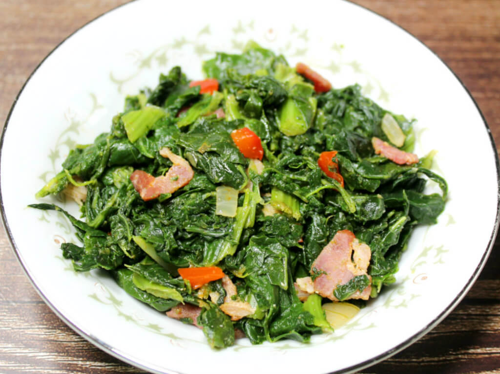 Low Carb Turnip Greens and Bacon1