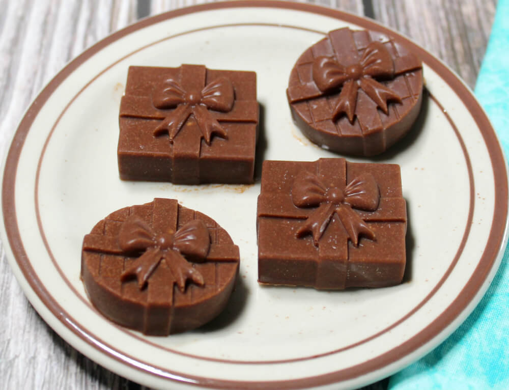 Keto Chocolate Lemon Peanut Butter Bombs5