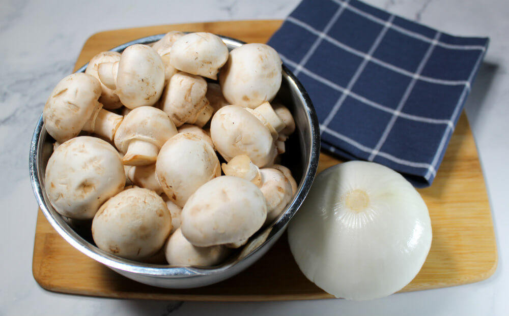 Keto Mushrooms in a Sour Cream Sauce2