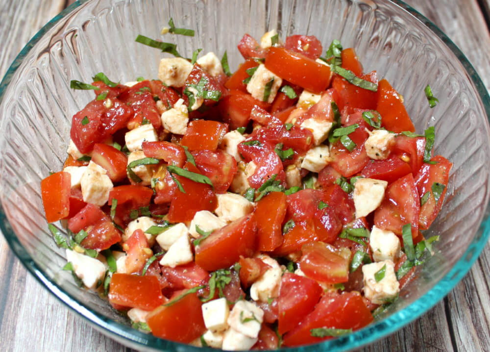 Chopped Keto Caprese Salad5