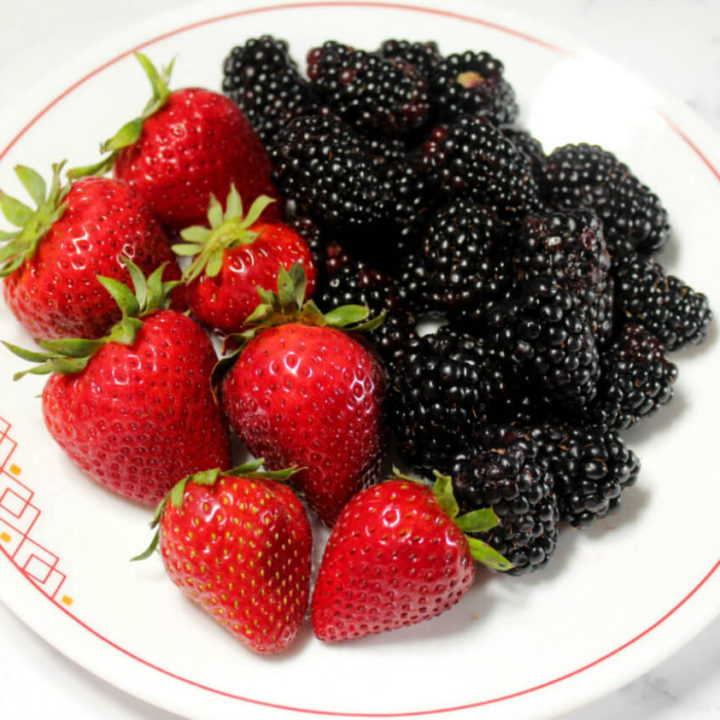 Strawberry Blackberry Keto Sauce1