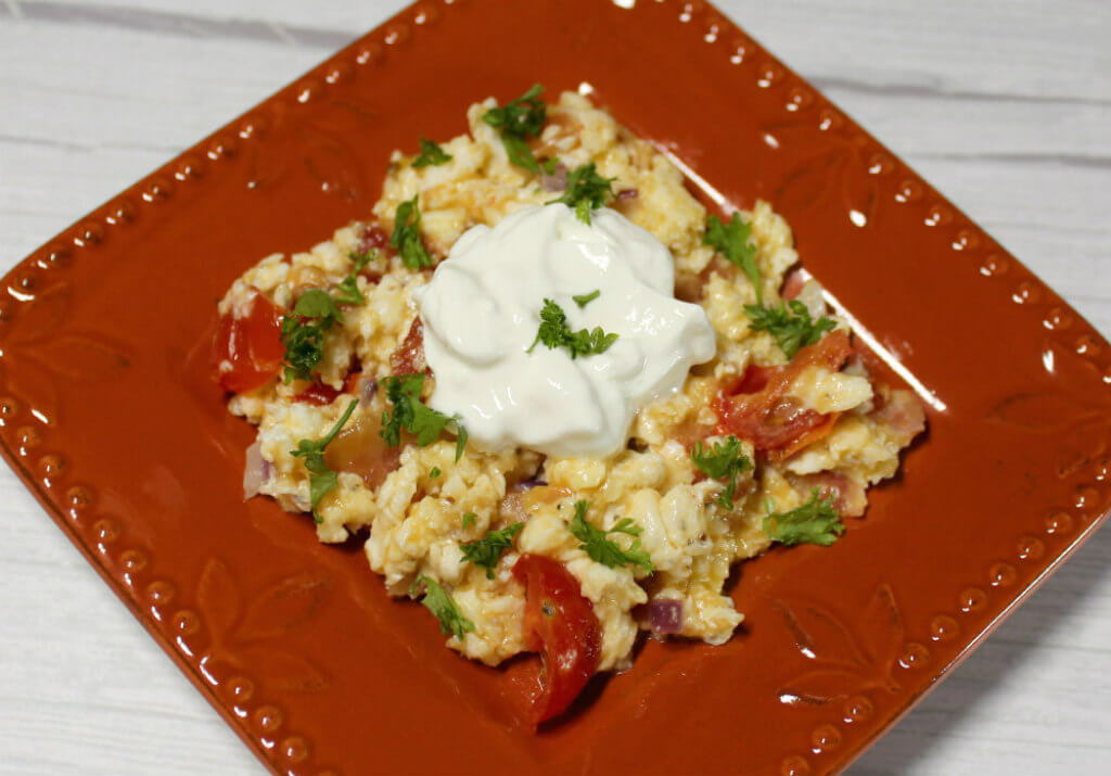 Low-Carb Egg White Scramble1
