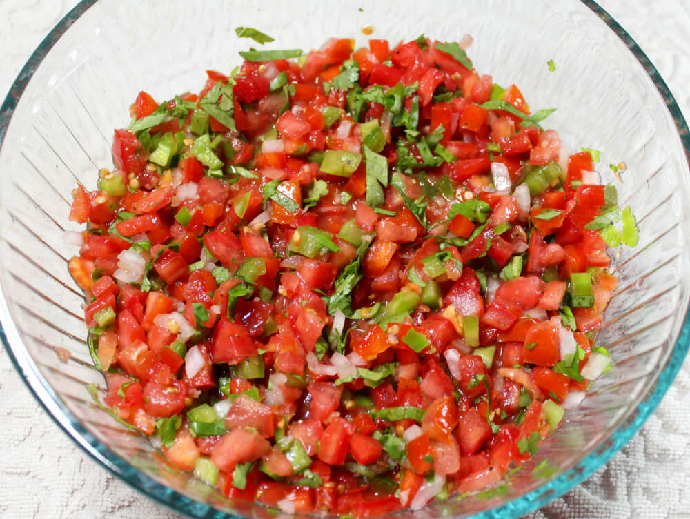 Low-Carb Fresh Tomato Salsa4