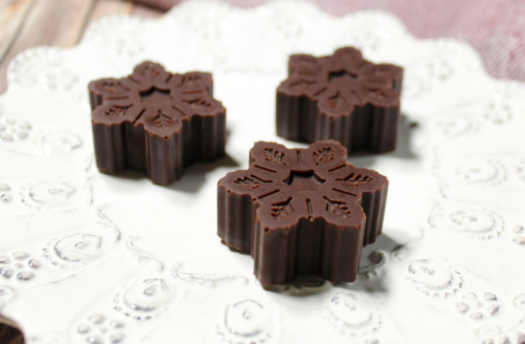 Keto Chocolate Maple Peanut Butter Bombs1