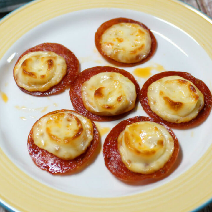 Keto Dad's Pepperoni Cheese Bites1
