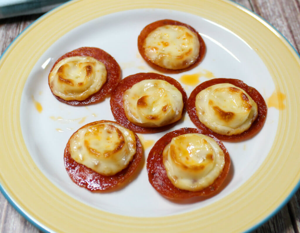 Keto Dad's Pepperoni Cheese Bites1