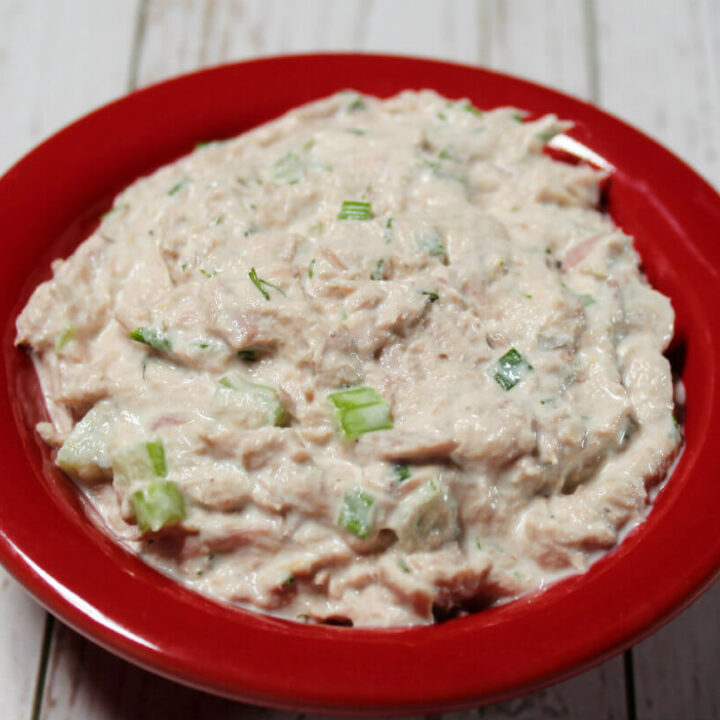 Keto Fresh Dill & Chive Tuna Salad1