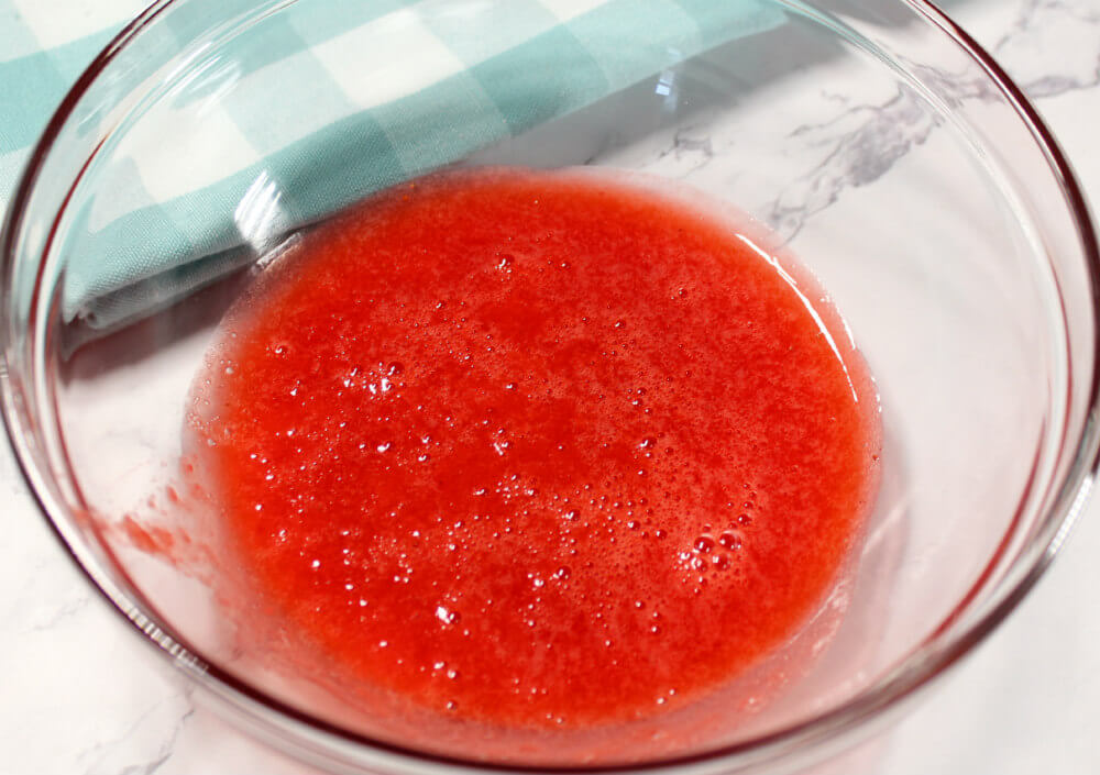 Strawberry Keto Whipped Cream3