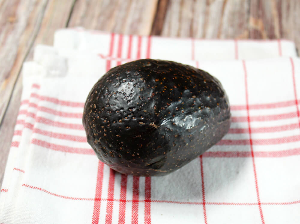 Keto Tuna-Stuffed Avocado2