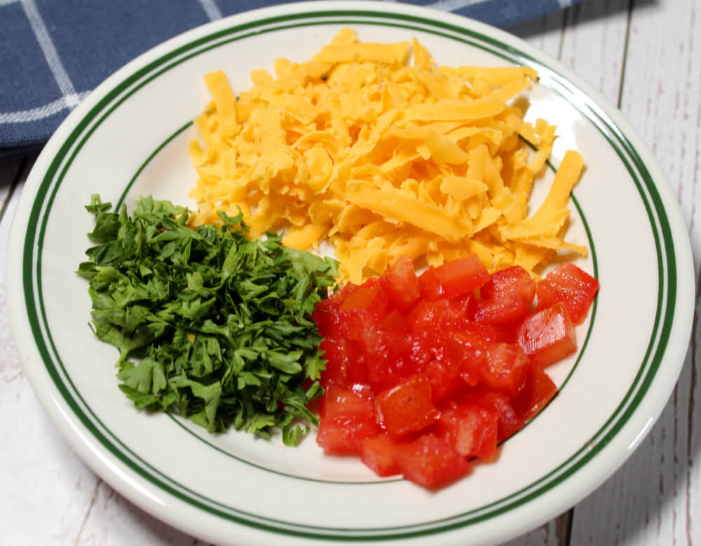 Keto Tuna-Stuffed Avocado5