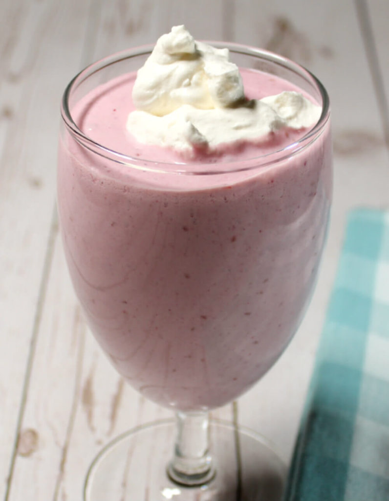 Raspberry Almond Keto Cheesecake Smoothie6
