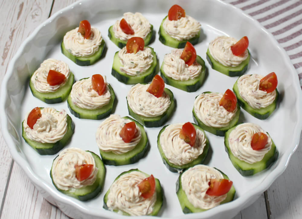 Low-Carb Cream Cheese Bacon Cucumber Rounds8