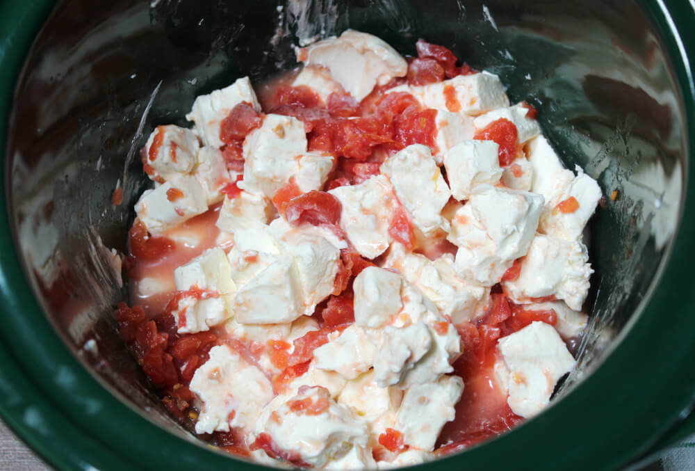 Cheesy Sausage Crockpot Taco Dip3