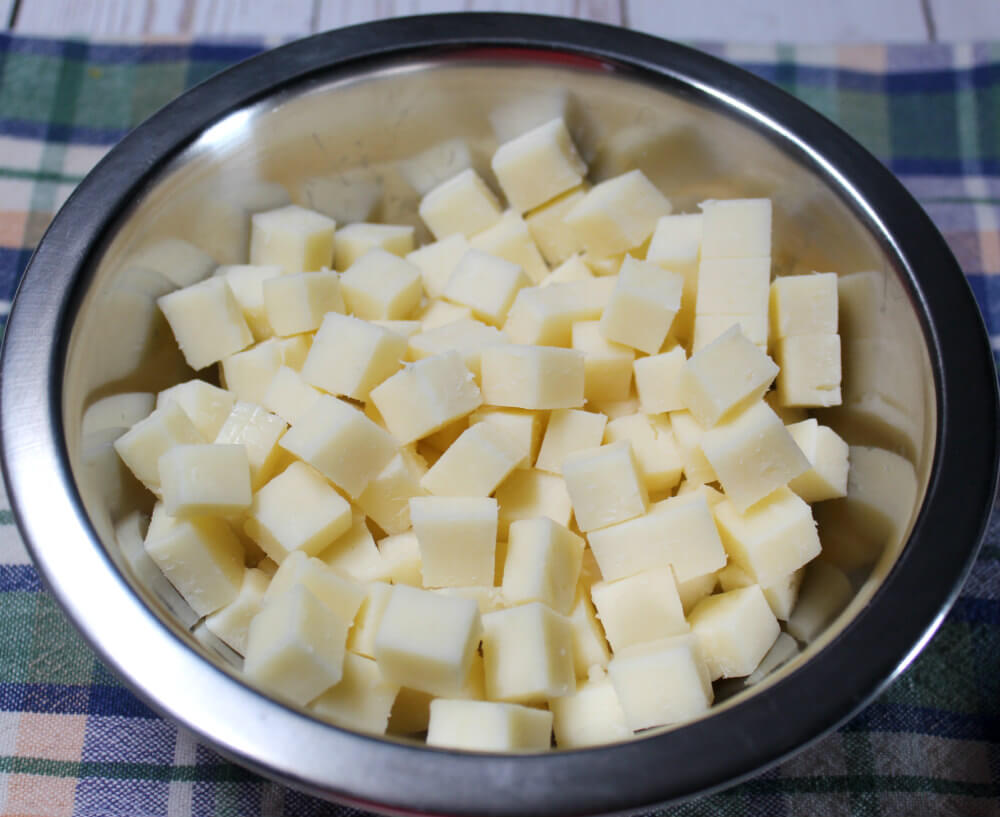 Mushroom, Artichoke, and Cheese Keto Salad3