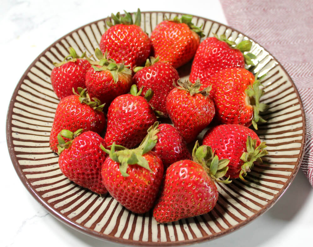 Almond Butter Strawberry Keto Cheesecake Smoothie2