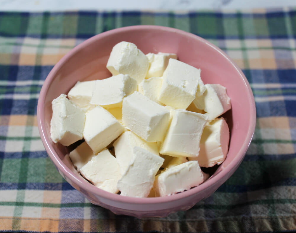 Almond Butter Strawberry Keto Cheesecake Smoothie3