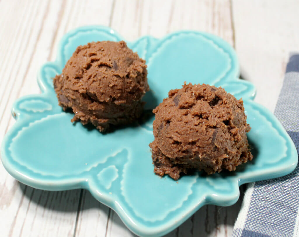 Edible Keto Chocolate Cookie Dough1
