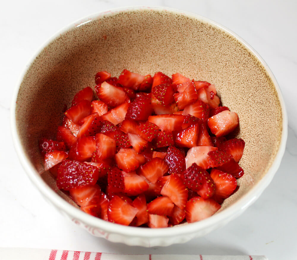 Ultimate Strawberry Keto Cheesecake Salad2