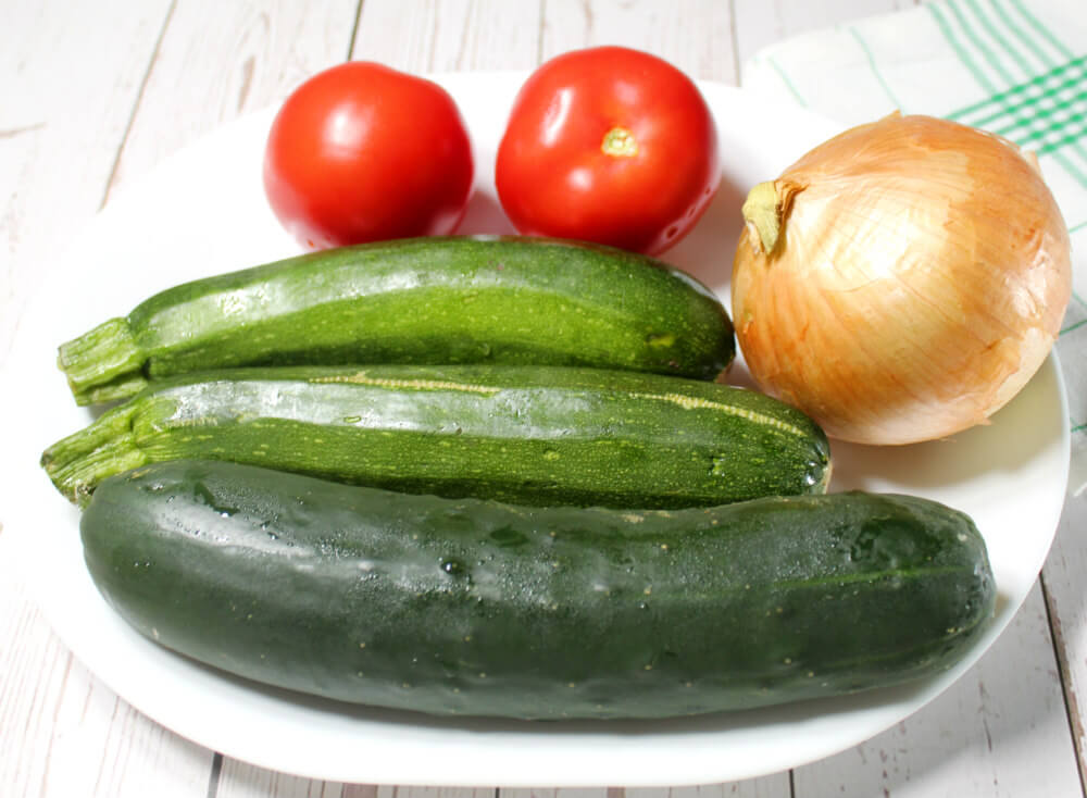 Creamy Cucumber Zucchini Ranch Salad2