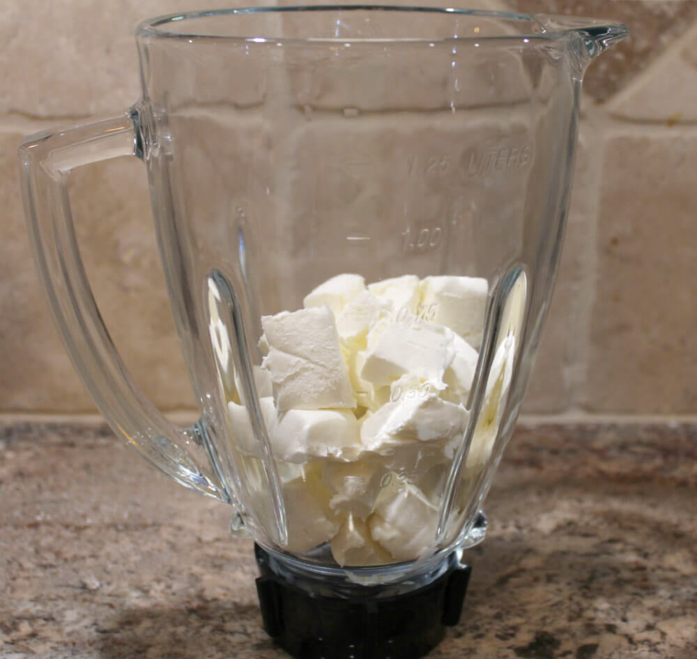 Strawberry Coconut Keto Cheesecake Smoothie3